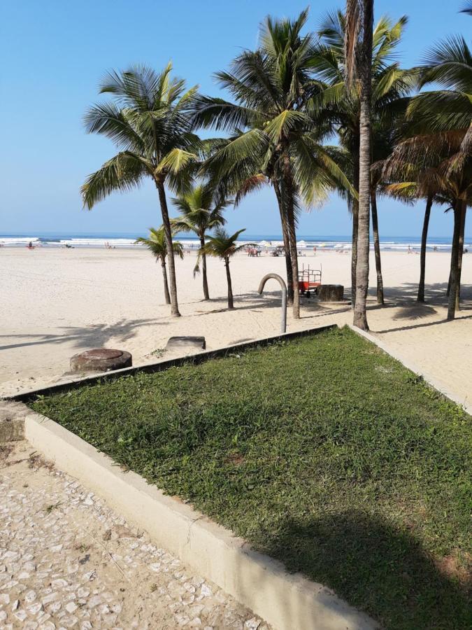 Apartamento Beira-Mar Na Praia Da Aviacao Прая-Гранди Экстерьер фото